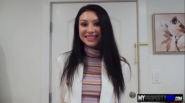 New Real Estate Agent Raven Lane Stealing Stepmoms Clients